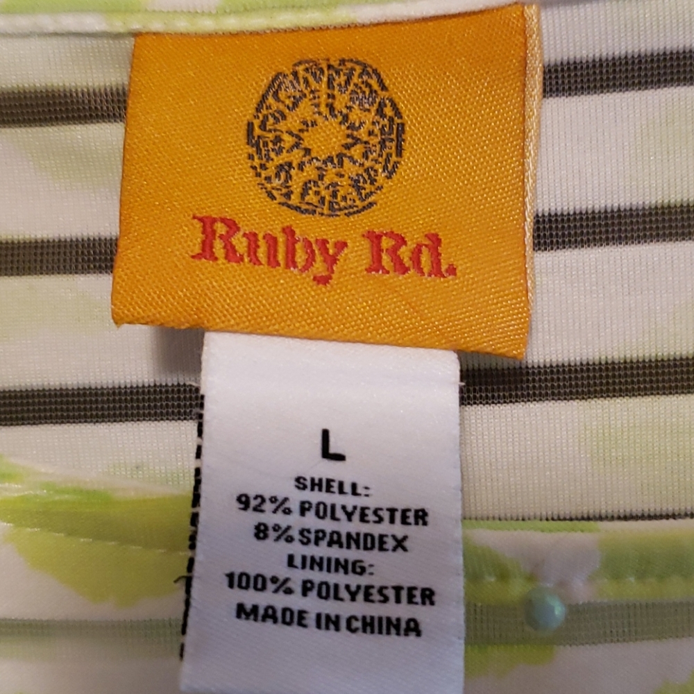 Ruby Rd. 3/4 sleeve top - Picture 2 of 3